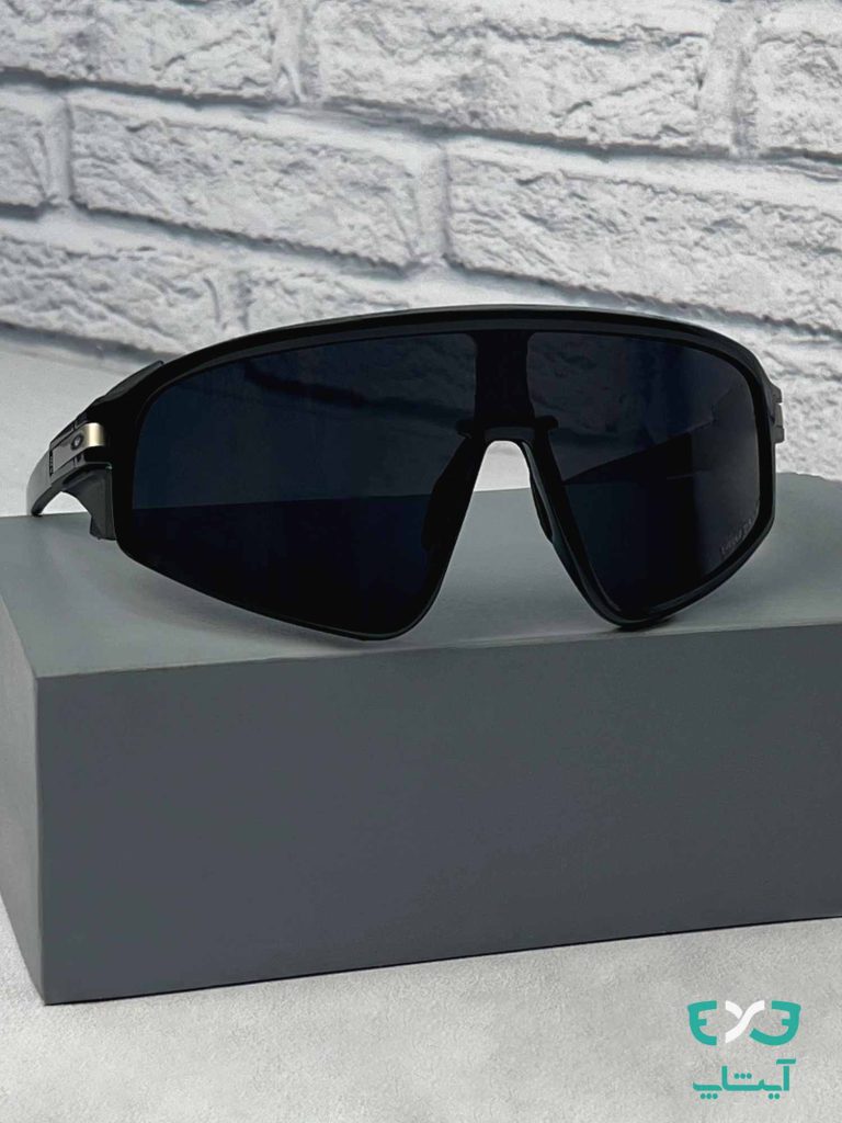 عینک ورزشی OAKLEY کد9404